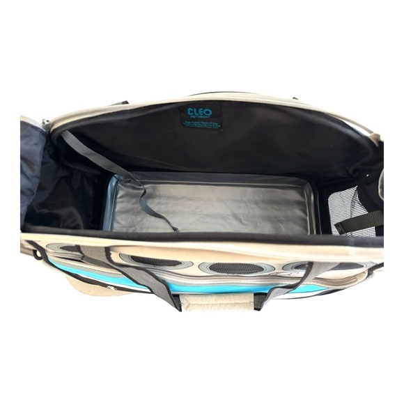 Cleo Petoboat Airline Approved Pet Carrier – Like New, Excellent Condition - Picture 5 of 9